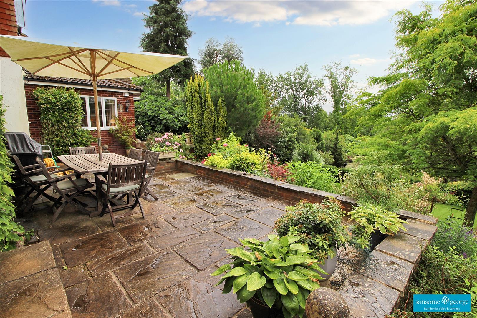 Fairway Avenue, Tilehurst, Reading